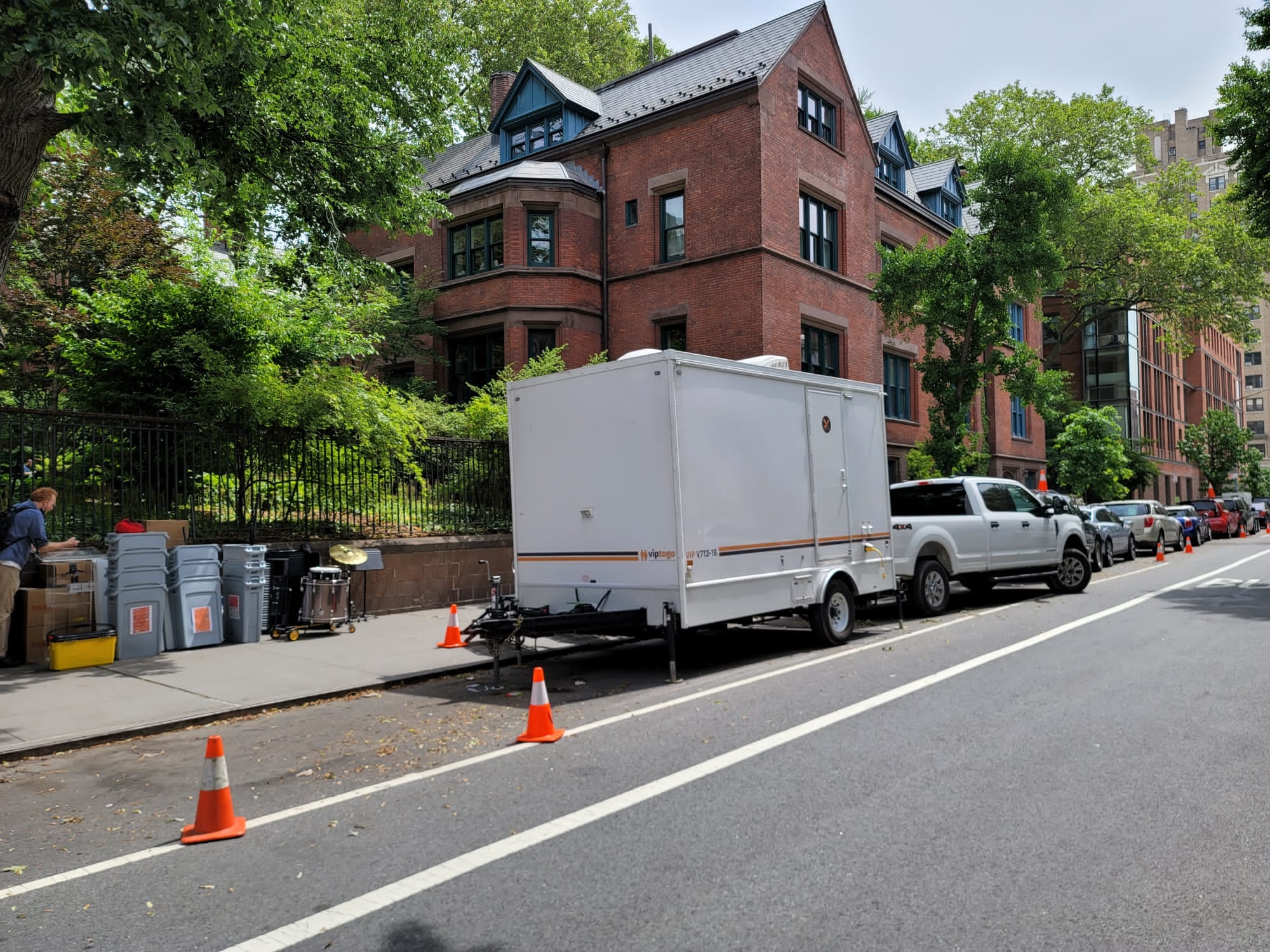 Air-conditioned-porta-potty-in-New-York-City