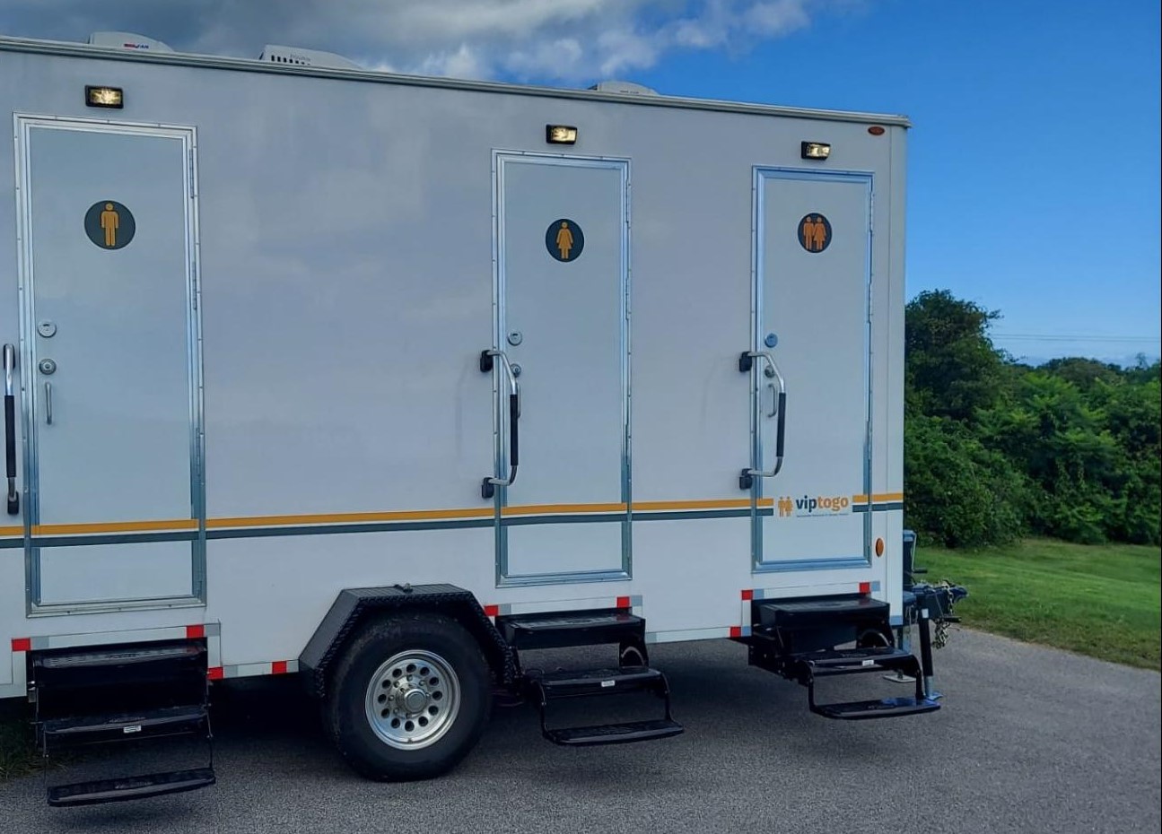 Idaho Falls restroom trailers in scenic setting